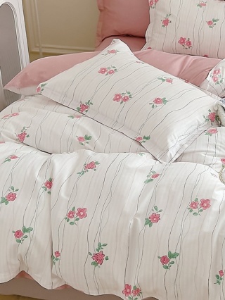Komplet pościeli bawełnianej 100% satyna – biały w różowe kwiaty, 200x220 cm + 2x70x80 cm – M1762